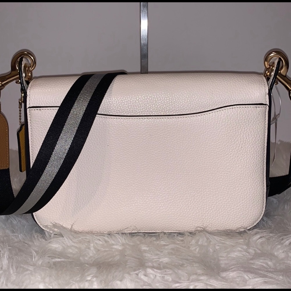SOLD Coach Marvel Jess Messenger With Carol Dan… - Picture 4 of 4